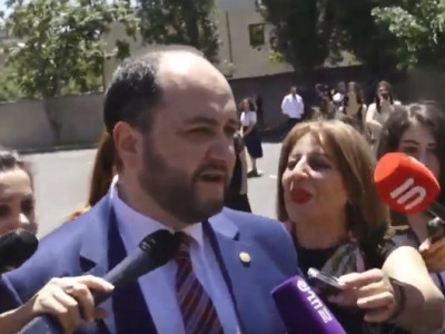 Բոլորին էլ կարելի է երգ նվիրել. Արայիկ Հարությունյանը՝ իր հայտնի գրառման մասին