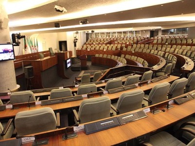 Algerian parliament speaker resigns