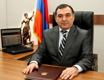 Դատավոր Վարդան Գրիգորյանը արհեստական խոչընդոտներ է ստեղծում լրագրողների համար