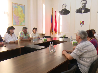 ARF-D meets with Yerkir Tsirani political party