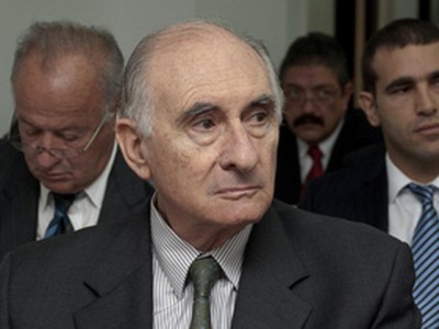 Ex-president of Argentina hospitalized in serious condition