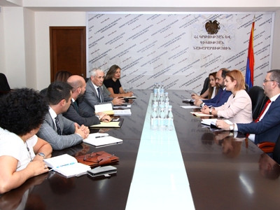 «Միասնական հարթակներ կստեղծվեն». Արայիկ Հարությունյանն ընդունել է ՄԱԿ-ի մշտական համակարգող Շոմբի Շարփին
