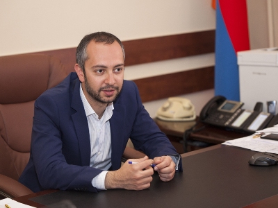 Էդուարդ Աղաջանյանը պնդում է, որ տեսչական մարմիններում ծառայողական մեքենաների ավելացումը կբացառվի