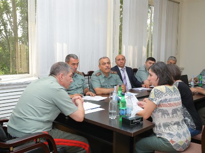 ԶՈՒ ԳՇ պետի առաջին տեղակալն ընդունել է տարբեր բնույթի հարցերով դիմած քաղաքացիներին
