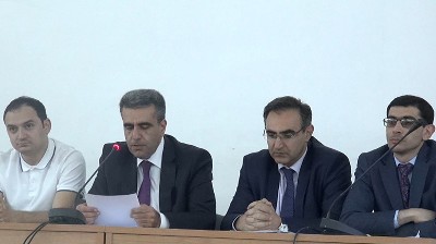 «Ժողովուրդ». Пративно. Դատավորների ընդհանուր ժողովը թեժ է անցել. դուռը շրխկացրել եւ դուրս է եկել