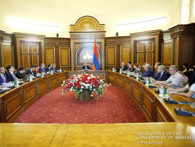 Anti-Corruption Policy Council holds first session chaired by Armenia PM