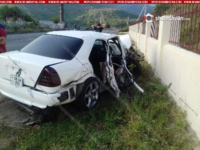 Երևան-Իջևան ճանապարհին Mercedes-ը բախվել է «Իջևանատուն» ռեստորանի ցանկապատին․ կան վիրավորներ