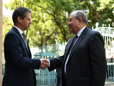 Armenia President visits France embassy
