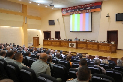 Armenia army rear security discussed at MOD