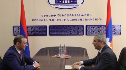 Karabakh FM meets with Armenia National Security Council Secretary