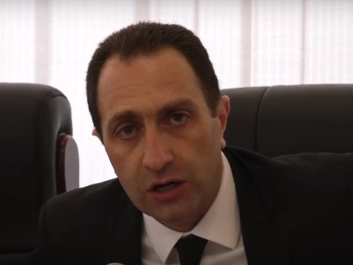 ԲԴԽ–ն չպետք է աչք փակի այս ամենի վրա. Գրիգոր Բեքմեզյանը պահանջեց դադարեցնել Տավարացյանի լիազորությունները