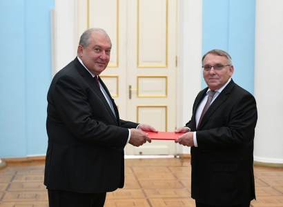 Czech Republic Ambassador to Armenia presented his credentials to President Sarkissian