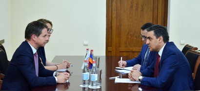 Armenia Ombudsman receives French Ambassador