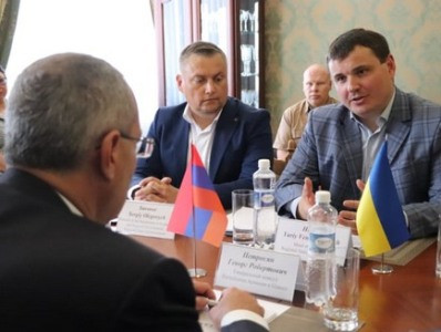 Armenia Consul General in Odessa meets with Kherson Oblast administration head