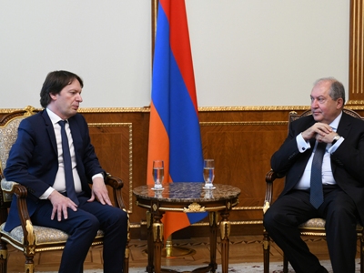 Armenia President receives French Arterai company's delegation