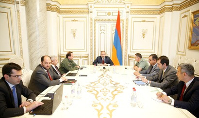 Armenia PM holds consultation over vision for Ministry of High Technological Industry