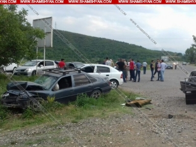 Տավուշի մարզում բախվել են Opel-ն ու ՎԱԶ 21-06-ը. կա 4 վիրավոր  (ֆոտո)