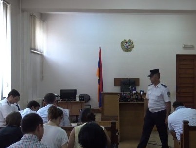 Ընթանում է Մանվել Գրիգորյանի եւ Նազիկ Ամիրյանի գործով նիստը
