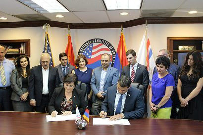 Armenians, Assyrians in LA sign memorandum of cooperation