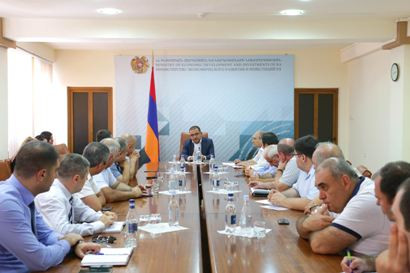 Գյուղմթերք վերամշակող ընկերությունների ներկայացուցիչները հանդիպել են Տիգրան Խաչատրյանի հետ
