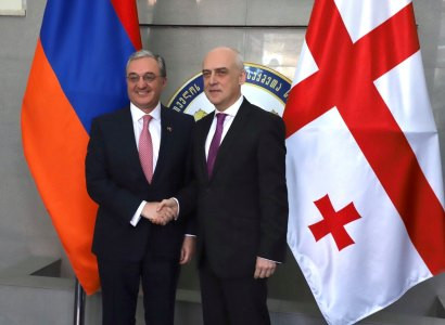 Armenia FM meets his Georgian counterpart