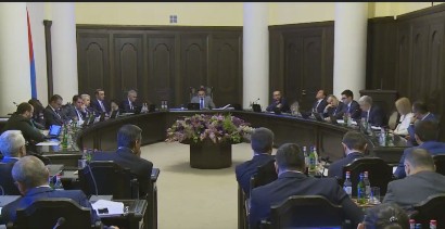 Կառավարությունը հանրակացարաններում ապրող 100 ընտանիքների նվիրեց իրենց սենյակները