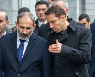 «Իրավունք». Հայկ Մարությանը ցանկացել է հրաժեշտ տալ քաղաքապետի պաշտոնին. Փաշինյանը հորդորել է մի քիչ էլ սպասել