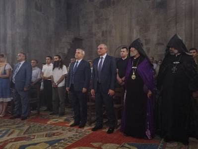 Բակո Սահակյանը, Աշոտ Ղուլյանը Գանձասարի վանական համալիրում մասնակցել են Վարդավառին նվիրված միջոցառմանը