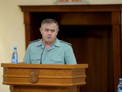 Advisory board adjunct to Armenia Defense Ministry holds session