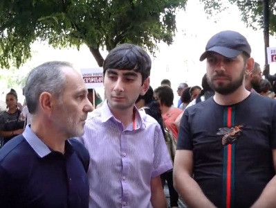 Сторонников Роберта Кочаряна ночью подвергли приводу в Полицию