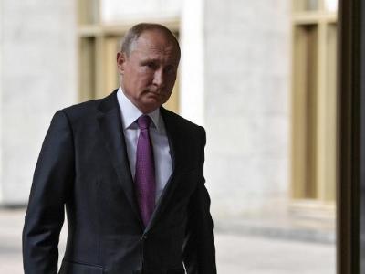 54% of Russians would like to see Putin as president after 2024