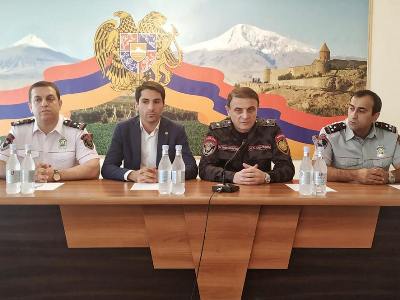 Armenia Chief of Police introduces new head of Ararat Regional Department