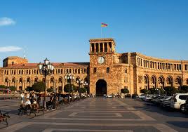 «Փաստ». Կառավարության կառուցվածքային փոփոխությունները բախվել են օրենսդրական կազուսի
