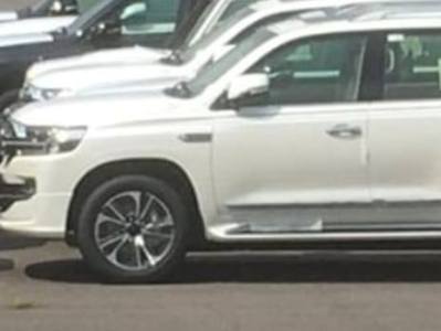 Ճապոնիայում լուսանկարել են թարմացված Toyota Land Cruiser 200-ը