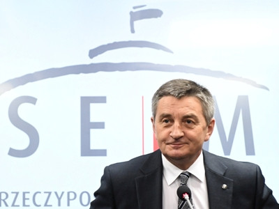 Polish parliamentary speaker to resign due to government plane scandal