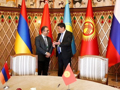 Հայաստանի եւ Ղրղզստանի էկոնոմիկայի նախարարները ստորագրել են կրկնակի հարկումը բացառող համաձայնագիր (ֆոտո)