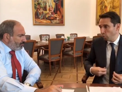 Armenia PM, Yerevan mayor discuss Sanitek waste management company