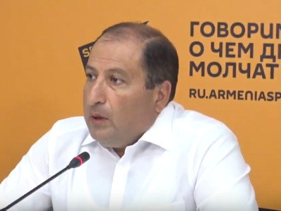 Հայրապետովից հարցրեք՝ նախագահականում Արցախից զորք եղել է, թե չի եղել. Հայկ Ալումյան