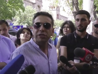 Demonstrator: Amulsar gold mine issue concerns all Armenians around the world