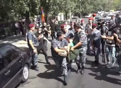 Մենք իրավունք ունենք փողոց փակելու, ոնց որ ազգին սովորեցրել է վարչապետը. բերման ենթարկվածներն ազատ են արձակվել