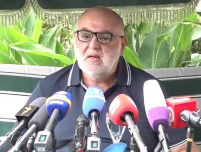 «Հրապարակ». Սեյրան Սարոյանի ոտքը գետնին չկպած՝ վերցրել-տարել են. «Դու քանի՞ գլխանի ես»
