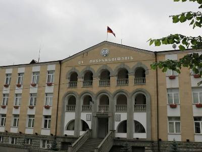 Արցախի Իշխանաձոր գյուղում քաղաքաշինական նորմերի խախտմամբ 63 տուն են կառուցել․ ԱՀ ոստիկանություն