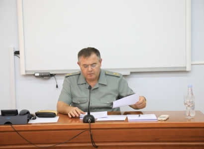 Armenian army's general staff chief convenes consultation