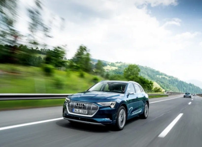 Audi e-tron էլեկտրական քրոսովերը 24 ժամում անցել է 10 երկրով