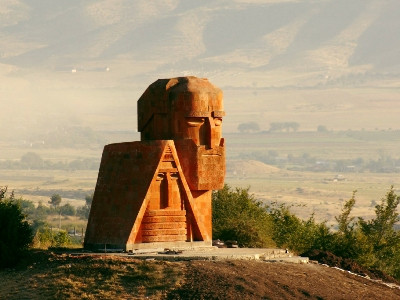 «Ժամանակ». Վերջին մեկ տարվա ընթացքում Արցախում կուսակցությունների թիվը կրկնապատկվել է