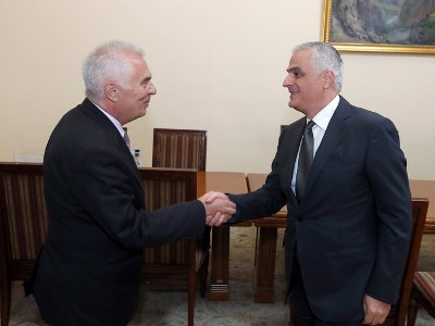 Armenia Deputy PM meets with outgoing EU ambassador