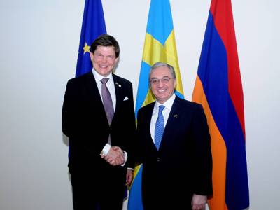 Armenia FM receives Sweden parliament speaker