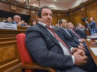 «Ժողովուրդ». ԲՀԿ-ական պատգամավորներին ասվել է, որ այլեւս չխոսեն ներքաղաքական հարցերով