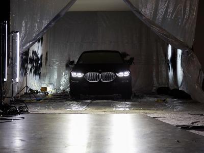 BMW X6-ը ներկել են «աշխարհում ամենասեւ գույնով»