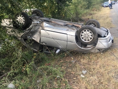 Լոռու մարզում Mercedes-ը գլխիվայր շրջվել է․ կա վիրավոր (ֆոտո)